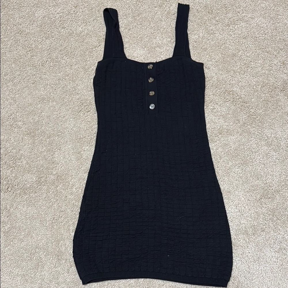 Elegant Black Sleeveless Dress